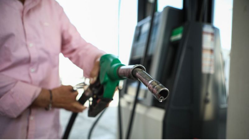 Πώς θα δoθούν οι επιδοτήσεις για βενζίνη και πετρέλαιο