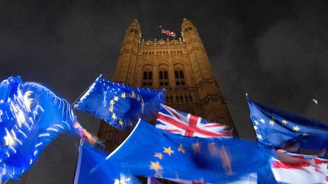 Brexit: Ιστορική συμφωνία Βρυξελλών - Λονδίνου