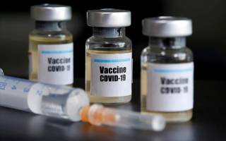 Εμβολιασμοί: Τρία εμβόλια ανοιχτά για τους 18-24 - Κανονικά η προσέλευση για AstraZeneca
