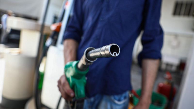 Επιδότηση στα καύσιμα: Υψηλότερα ποσά, περισσότεροι δικαιούχοι και επέκταση για τρεις μήνες