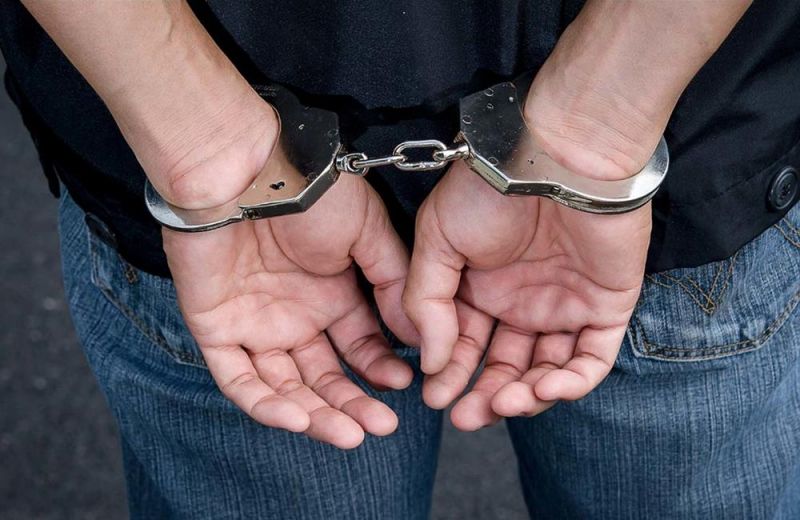 Κόρινθος: 41χρονος έκλεψε μεταλλικά αντικείμενα από δύο σπίτια