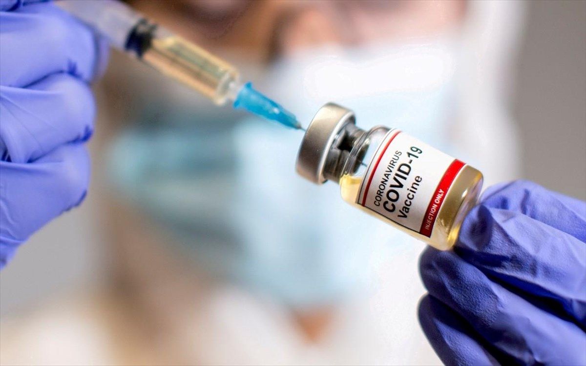 Εμβολιασμός: Άνοιξε η πλατφόρμα για 2η αναμνηστική δόση και για τους άνω των 30