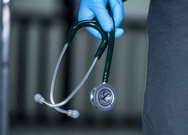 Πώς θα αποζημιώνεται ο Προσωπικός γιατρός – Τι θα ισχύσει για τους γιατρούς του Δημοσίου