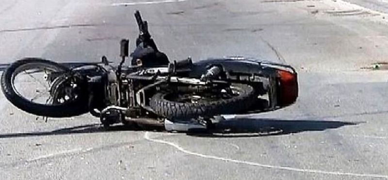Τροχαίο ατύχημα στο Βραχάτι – Aγροτικό συγκρούστηκε με μοτοποδήλατο (φώτο)