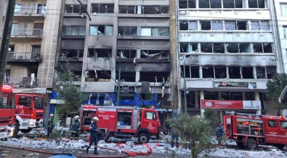 Ισχυρή έκρηξη σε κτίριο στη λεωφόρο Συγγρού - Ένας τραυματίας