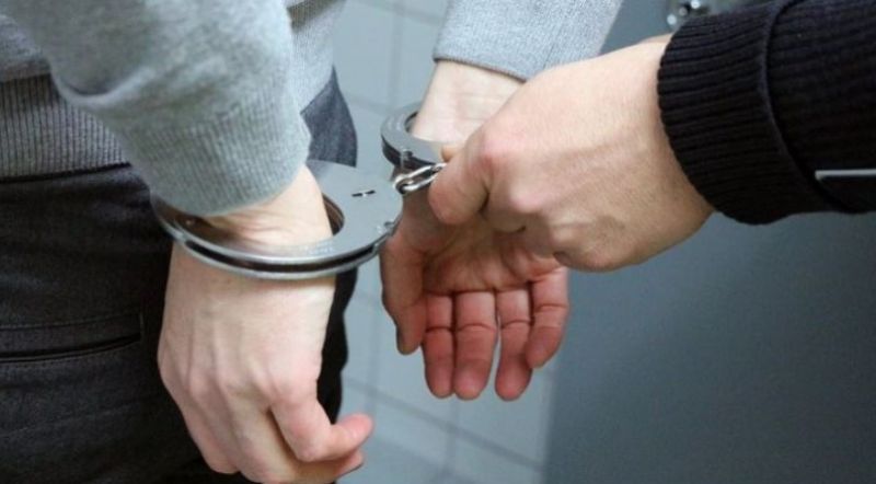 Κόρινθος: Συνελήφθη 24χρονος γιατί σε βάρος του εκκρεμούσε απόφαση του Τριμελούς Εφετείου Κακουργημάτων για λαθρεμπόριο